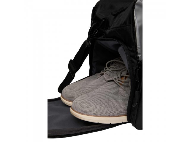 1111-15_BK_B_PROPPED-3